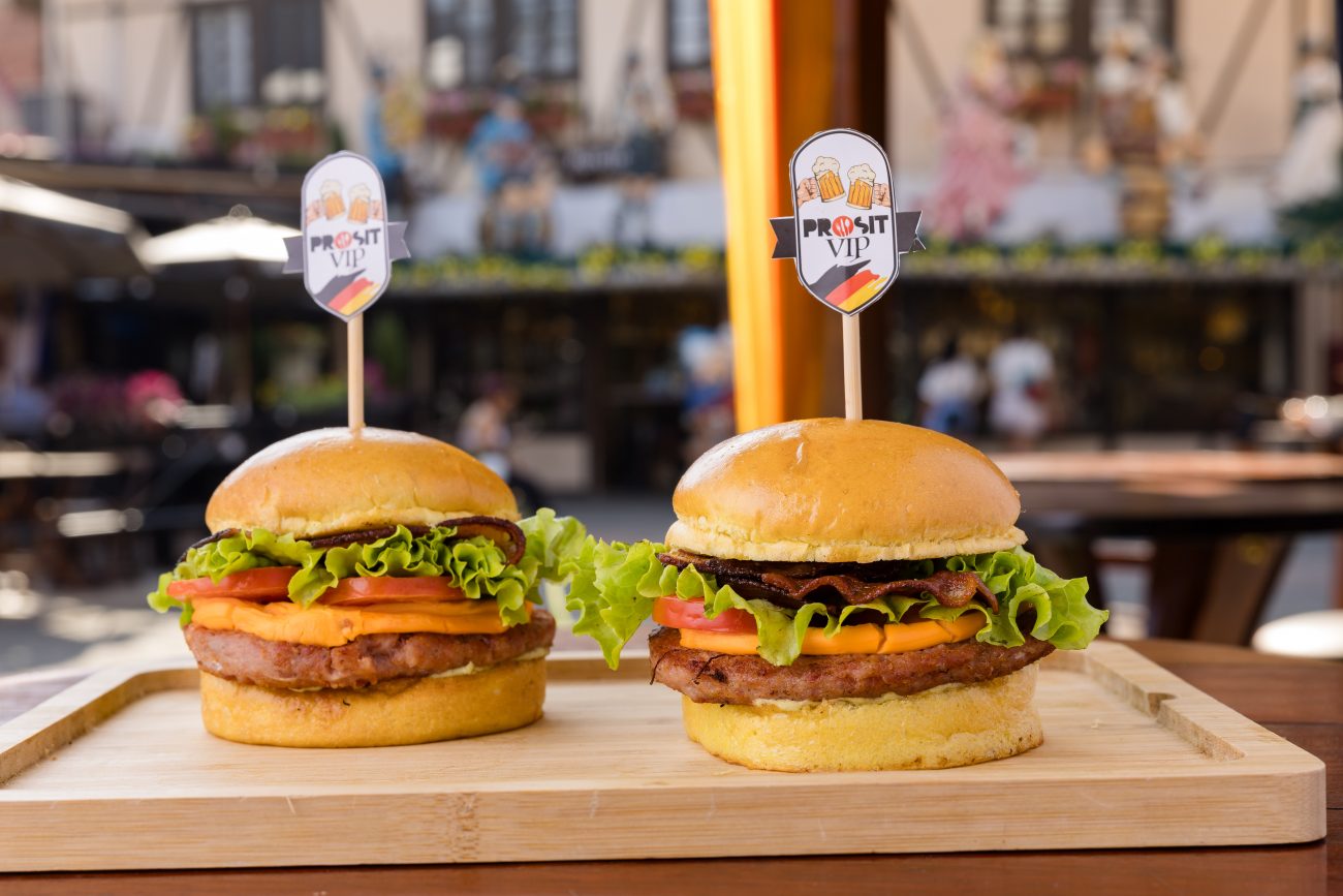 O cardápio conta com uma variedade de opções com preços para todos os bolsos - DZ Fotografia/Divulgação ND