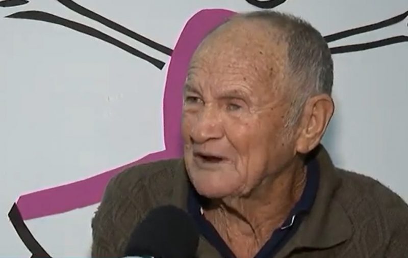 &Eacute;rico Galisa, de 105 anos, est&aacute; em um dos abrigos montados pela Prefeitura de Itaja&iacute; para atender afetados pelas chuvas. – Foto: Reprodu&ccedil;&atilde;o/ND