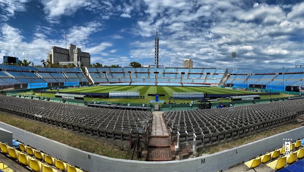 Uruguai x Brasil: onde assistir, horário e escalações do jogo das