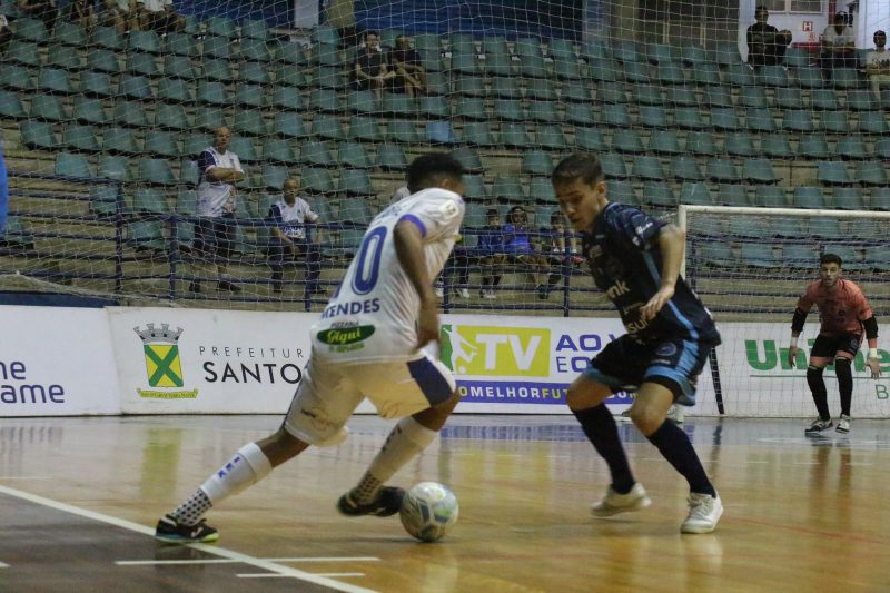 Tubarão conseguiu empate com 20 segundos para o fim da partida