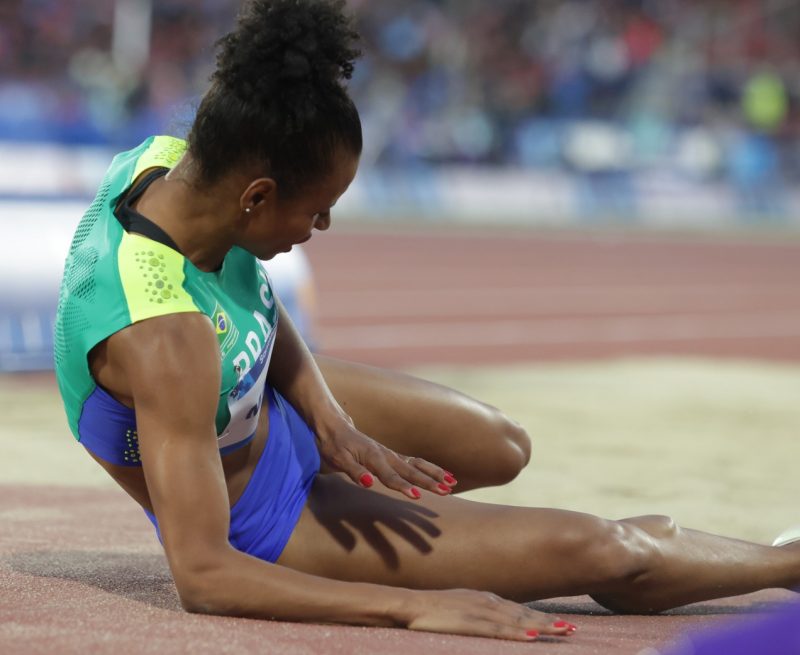 Momento em que Eliane Martins sente a c&atilde;ibra – Foto: Wander Roberto/COB