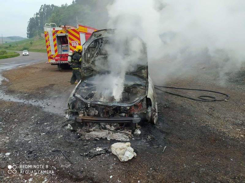 Inc&ecirc;ndio aconteceu nesta ter&ccedil;a-feira (24) – Foto: Reprodu&ccedil;&atilde;o/PMR