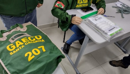 Suspeita de fraude mobiliza equipe do Gaeco em cidades de SC