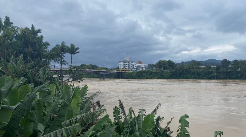 Escolas em Gaspar terão suas aulas suspensas para abrigar móveis dos moradores - Foto: Divulgação/Defesa Cilvil/Reprodução/ND