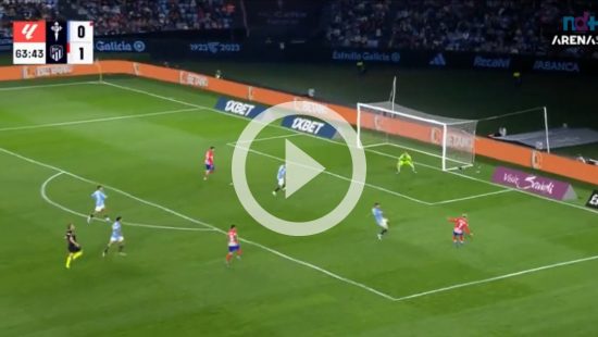 VÍDEO: Atacante acerta o ângulo em gol impressionante na final da