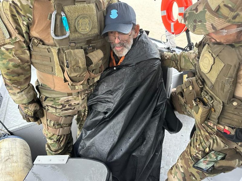 idoso contou que já estava há um tempo no rio