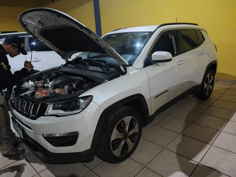 Camionetes são recuperadas pela PRF 