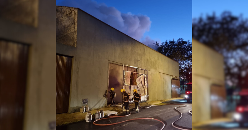 The space was used as a warehouse.  – Photo: Disclosure/Fire Service/ND