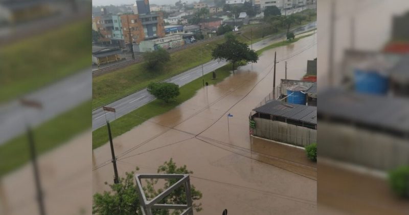 Comunidade Jardim Ang&eacute;lica. em Crici&uacute;ma, nesta segunda – Foto: Reprodu&ccedil;&atilde;o/ND