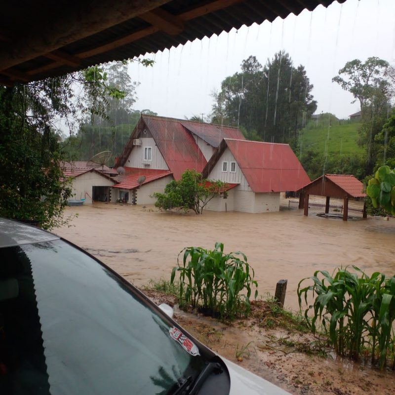 Inundações em Presidente Getúlio (SC)