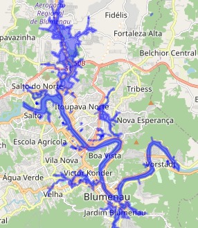 Segundo a Defesa Civil de Blumenau, a previsão é que o nível do Rio Itajái-Açu chegue em 10 metros na noite deste sábado (7) 