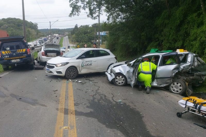 The accident occurred on the side of the BR-101 road in the Nueva Brasília area – Photo: PRF/Divulgação/ND
