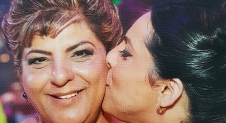 Mulher ofereceu biscoitos e ch&aacute; para os terroristas – Foto: Reprodu&ccedil;&atilde;o/Internet