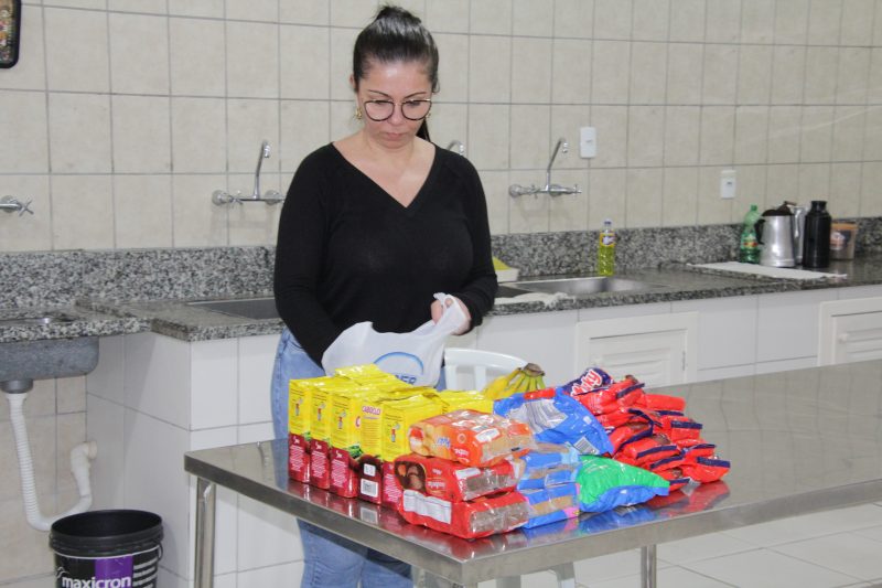 Volunt&aacute;rios ser&atilde;o chamados para auxiliar em abrigos durante per&iacute;odos clim&aacute;ticos cr&iacute;ticos – Foto: Secom Itaja&iacute;/Divulga&ccedil;&atilde;o/ND