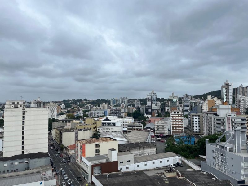 Tempo será firme na terça-feira