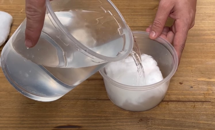 Gelo resistente &eacute; feito apenas com &aacute;gua e algod&atilde;o – Foto: Reprodu&ccedil;&atilde;o/Redes Sociais/ND