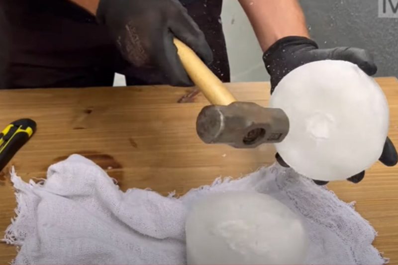 Gelo &eacute; mais resistente, n&atilde;o quebra f&aacute;cil e n&atilde;o descongela r&aacute;pido – Foto: Reprodu&ccedil;&atilde;o/Redes Sociais/ND