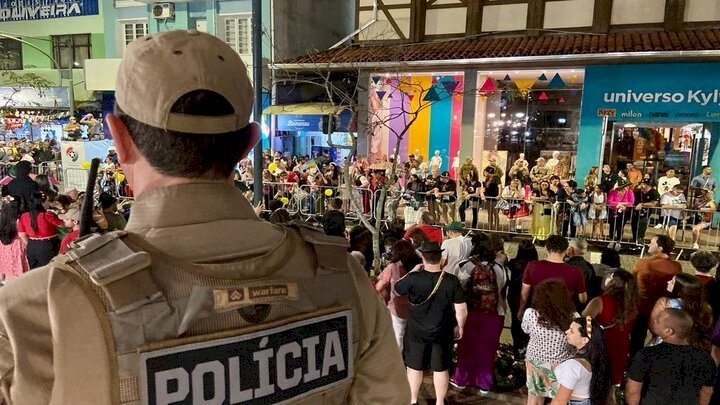 Polícia Militar durante evento da Oktoberfest Blumenau