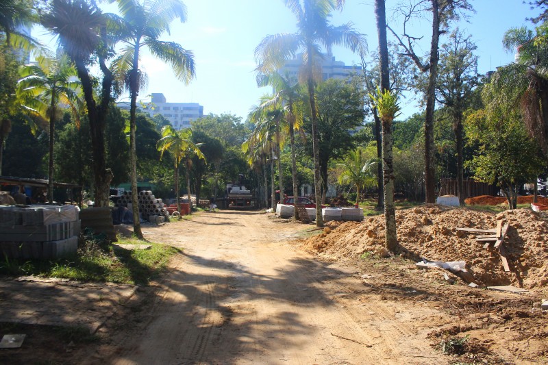 Work on the Praça do Congresso, scheduled to open on November 4, continues at a rapid pace.  – Photo: Disclosure