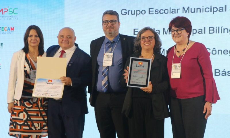 Premia&ccedil;&atilde;o aconteceu durante f&oacute;rum em Chapec&oacute; – Foto: Prefeitura de Joinville/Divulga&ccedil;&atilde;o/ND