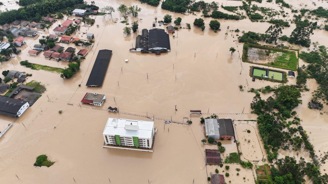 Chuvas Em Sc 12 Municípios Do Alto Vale Decretam Situação De Emergência Veja Imagens 