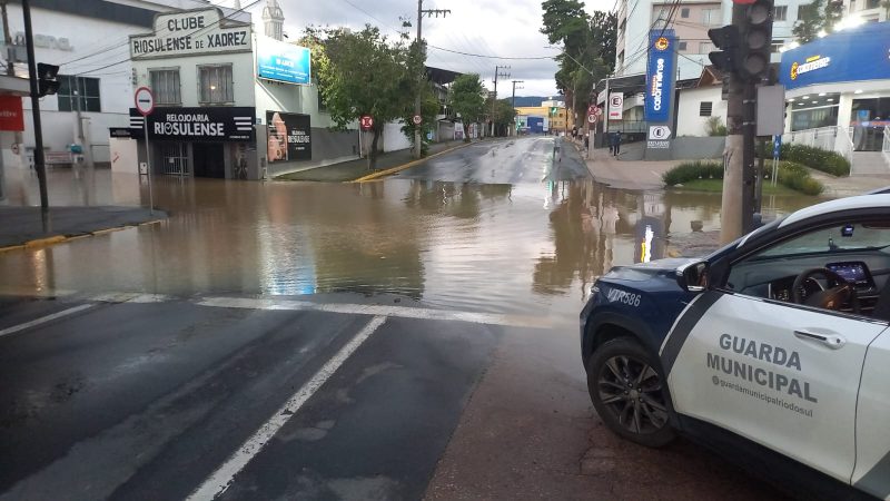 Rio do Sul decreta toque de recolher para evitar o &ldquo;turismo de enchente&rdquo; – Foto: Guarda Municipal Rio do Sul/Divulga&ccedil;&atilde;o/ND