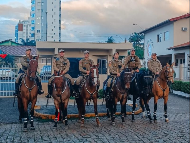 Cavalaria da PM ser&aacute; usada para refor&ccedil;o na seguran&ccedil;a dos moradores de Rio do Sul – Foto: 13&deg; Batalh&atilde;o de Pol&iacute;cia Militar/Divulga&ccedil;&atilde;o/ND