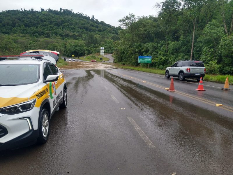 Rodovias de SC somam interdições