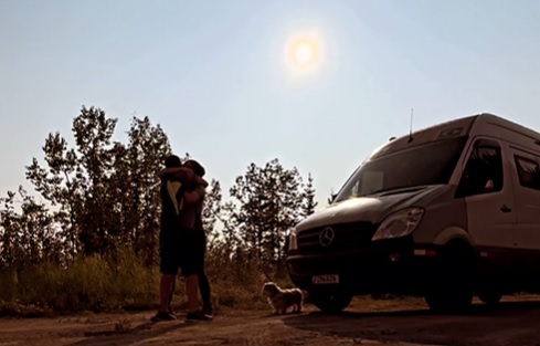 Casal realiza sonho de viajar até o Alasca