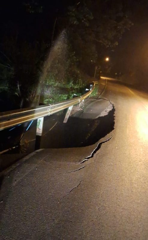 Eros&atilde;o na estrada na Serra do Tucano. Foto: Divulga&ccedil;&atilde;o/ND