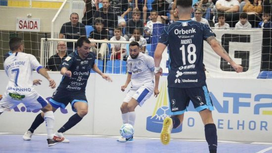 Assoeva bate Joinville nos pênaltis e vai à semifinal da Liga Futsal - ESPN