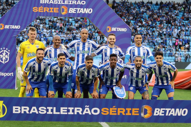 Jogos de futebol hoje: onde assistir ao vivo e horários - Market Insider