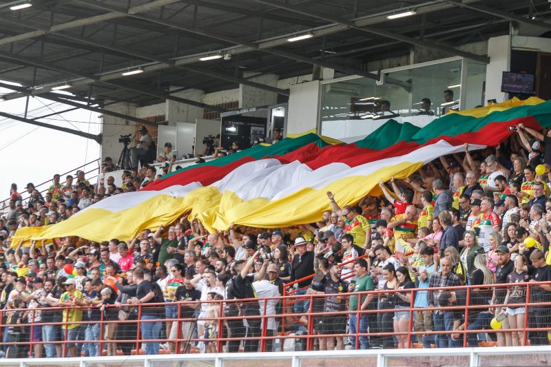 Quase 4 mil torcedores do Brusque foram ao est&aacute;dio Augusto Bauer – Foto: Lucas Gabriel/Brusque F.C/ND