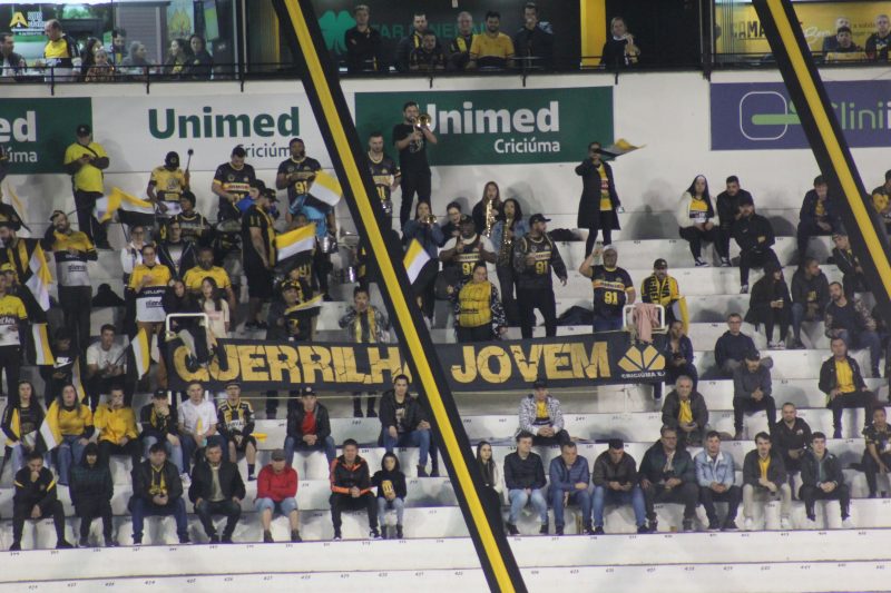 Pouco mais de 8 mil torcedores foram ao Heriberto Hülse no último domingo