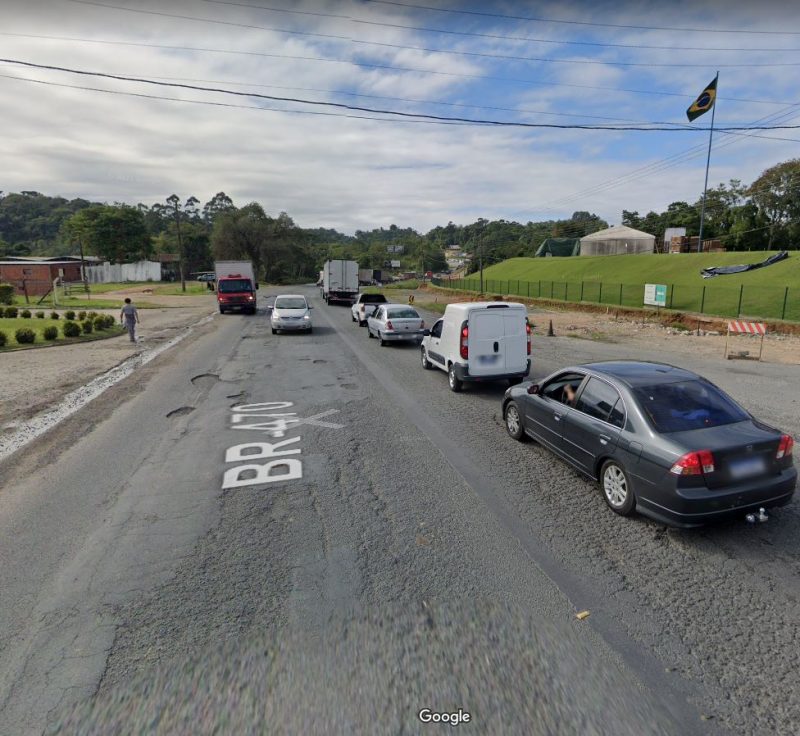 A interdição total do trânsito na BR-470 é necessária para o avanço das obras de duplicação da rodovia 