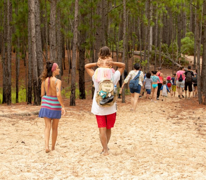 Trilha do Rio Vermelho &eacute; ideal para adultos e crian&ccedil;as que est&atilde;o iniciando as aventuras na mata – Foto: Divulga&ccedil;&atilde;o/ND