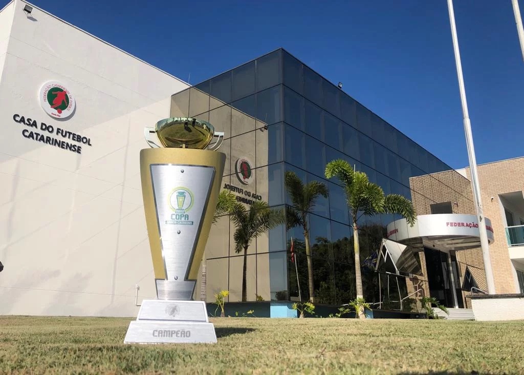 Só no FI: Copa Santa Catarina começa com jogo tendo oito gols