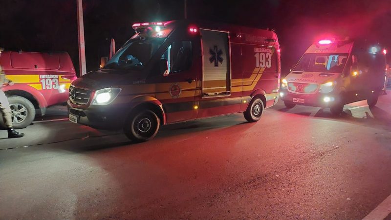 Pol&iacute;cia Militar Rodovi&aacute;ria e bombeiros confirmaram a morte do piloto da moto ap&oacute;s colis&atilde;o na noite desta segunda-feira (9) – Foto: Corpo de Bombeiros Militar/Divulga&ccedil;&atilde;o/ND