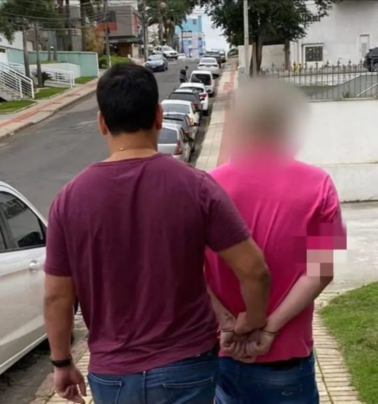 Al&eacute;m da pris&atilde;o do fornecedor de drogas para um grupo da elite de Crici&uacute;ma, a policia apreendeu a lista de clientes. – Foto: Divulga&ccedil;&atilde;o/ND