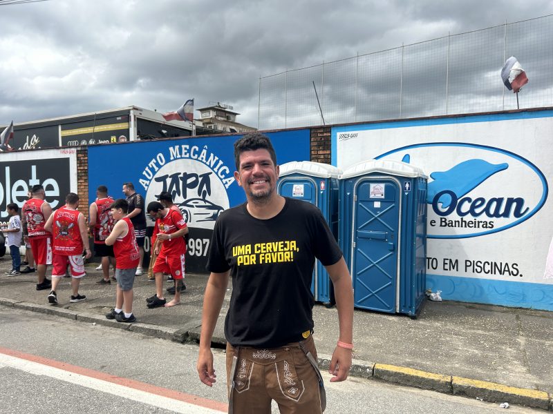 Rodrigo percorre o Brasil conhecendo estádios, hoje foi a vez do Augusto Bauer