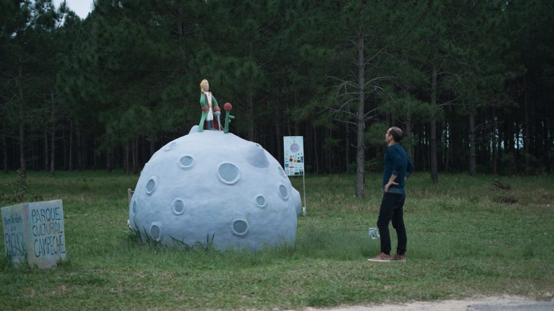 Jornalista Helton Luiz foi atr&aacute;s das hist&oacute;rias do autor do best-seller “O Pequeno Pr&iacute;ncipe”, Antoine de Saint-Exup&eacute;ry – Foto: Reprodu&ccedil;&atilde;o NDTV/Record TV