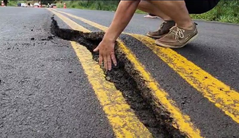 Com as chuvas atingiram Santa Catarina, em especial no sábado (9) e neste domingo (8).