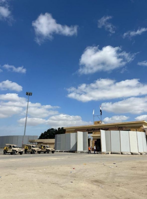 Brasileiros atravessaram muro na fronteira entre Egito e Gaza – Foto: Fernando Jos&eacute; Caldeira/Divulga&ccedil;&atilde;o/ND