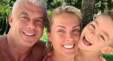 Alexandre Correa, marido de Ana Hickmann, contou aos seguidores nas redes sociais, nesta terça-feira (28), que a apresentadora o deixou fazer uma chamada de vídeo com o filho