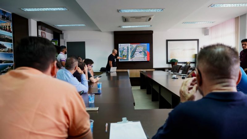 Cerim&ocirc;nia com representantes do Marc&iacute;lio Dias e do munic&iacute;pio da Itaja&iacute; concebeu assinatura de termo de cess&atilde;o. – Foto: Divulga&ccedil;&atilde;o/Marc&iacute;lio Dias