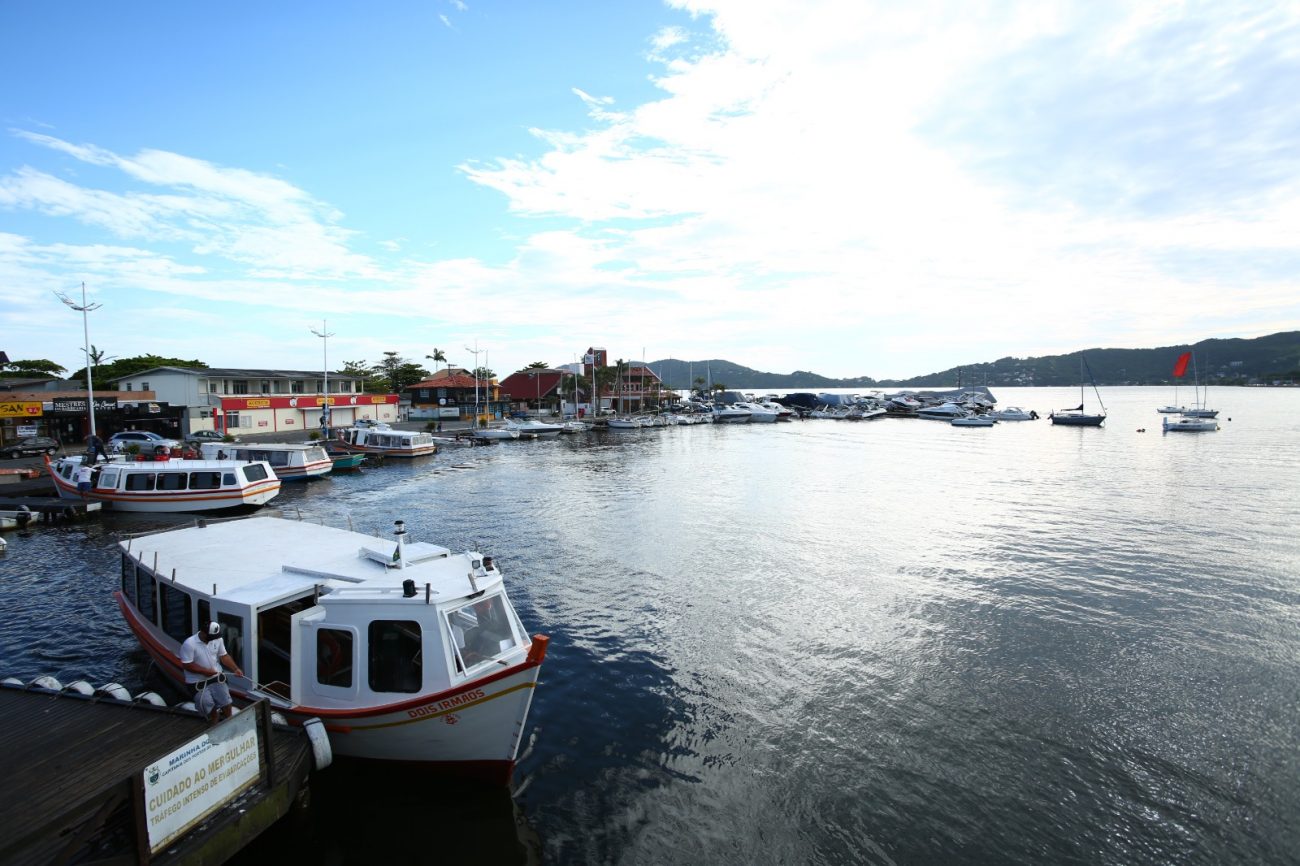 Barcos na Lagoa da Conceição