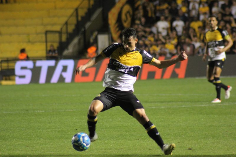 Tigre assume a vice-lideran&ccedil;a da S&eacute;rie B – Foto: Celso da Luz/Crici&uacute;ma E.C/ND