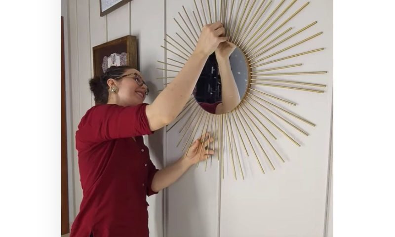 Detalhes como uma parede com elementos d&atilde;o vida ao ambiente – Foto: Reprodu&ccedil;&atilde;o