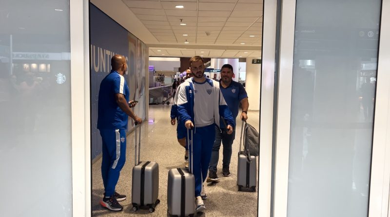 Chegada da delegação do Avaí em Campinas