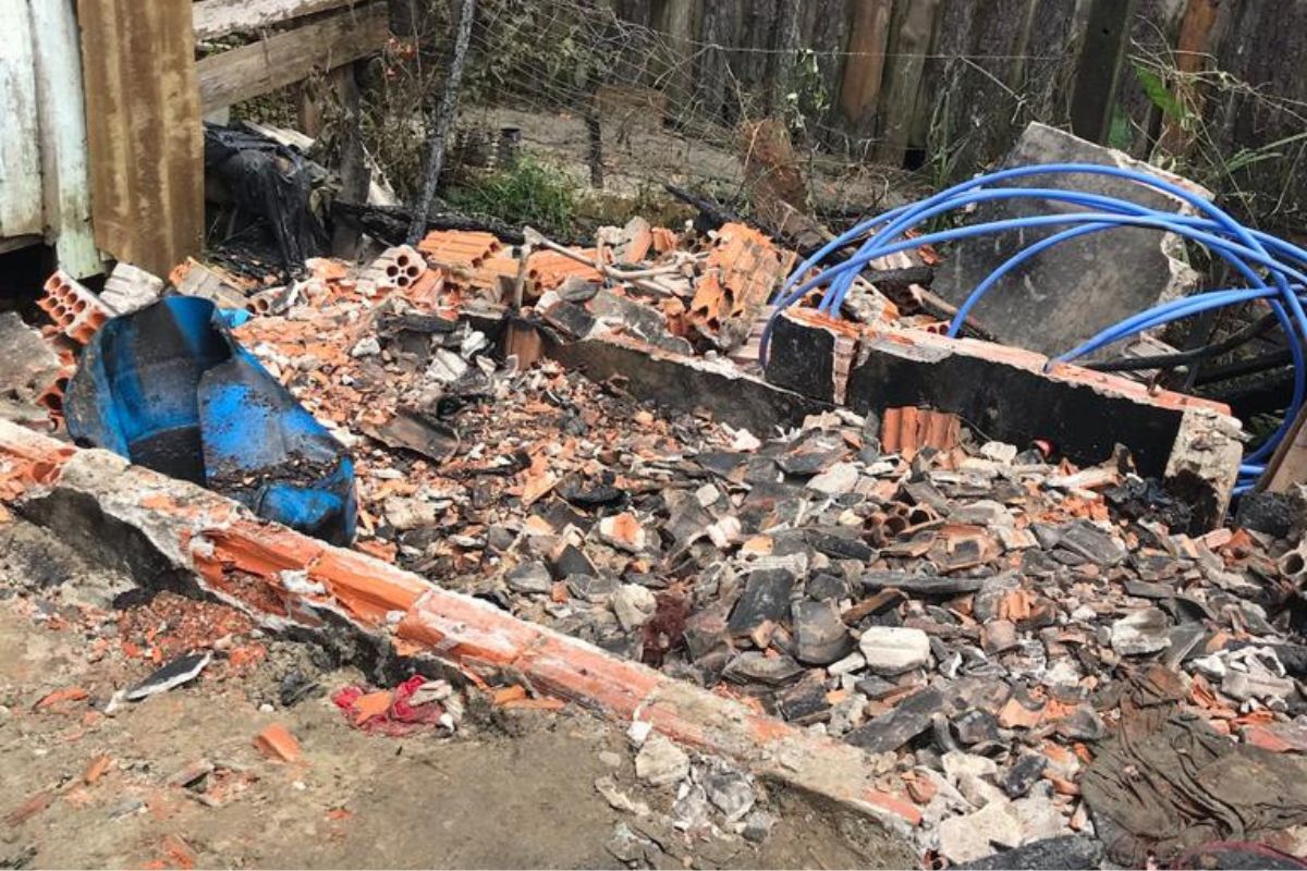The bathroom in which the family died was destroyed - Adriano Mendes/NDTV